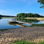 Nad Zatoka Z Widokiem Na Jezioro *