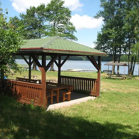 Domki Nad Jeziorem - Posiadlosc Nad Zatoka Holiday park *