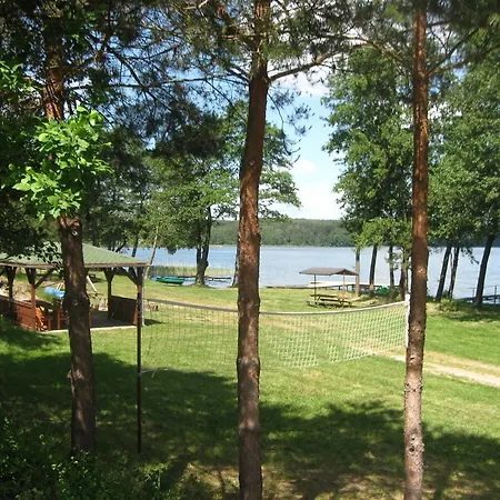 Nad Zatoka Z Widokiem Na Jezioro 雷恩