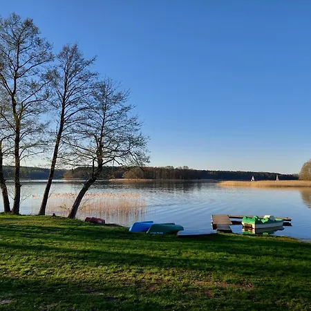 Domki Nad Jeziorem - Posiadlosc Nad Zatoka Holiday park *