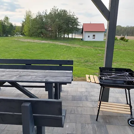 Nad Zatoka Z Widokiem Na Jezioro