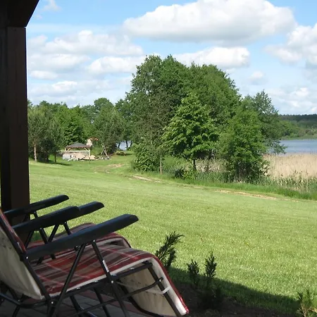 Domki Nad Jeziorem - Posiadlosc Nad Zatoka Holiday park *